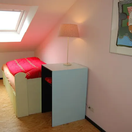 Гостевой дом Connies Art House Рейл